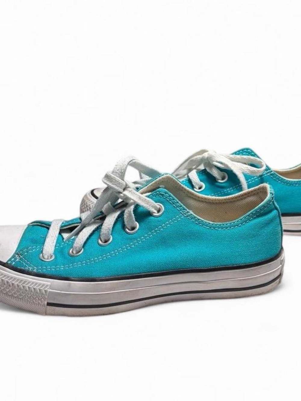 Turquoise Low-Top Converse Sneakers